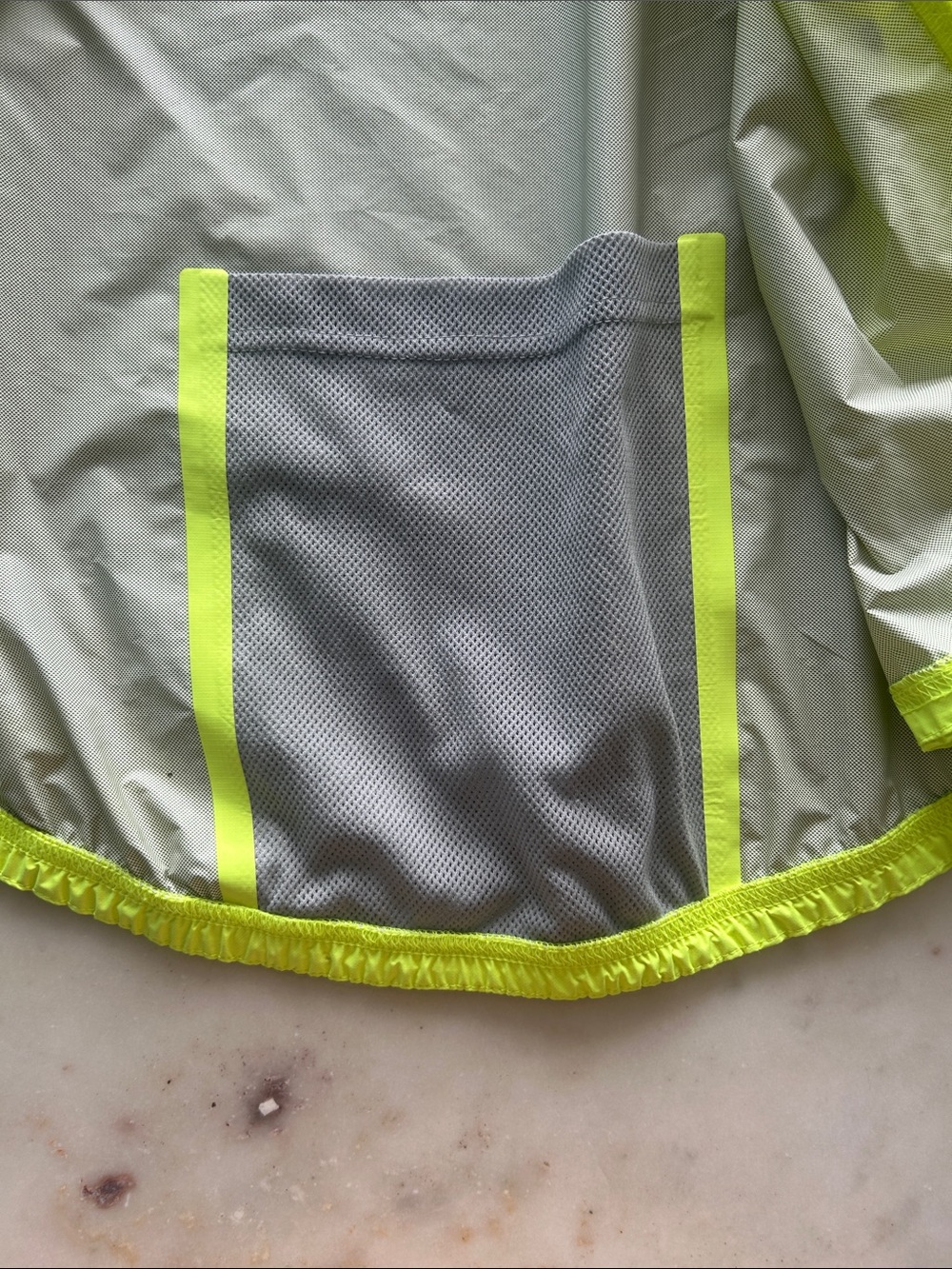 Pearl Izumi High-Visibility Lime Yellow Cycling Jacket - Picture 3 of 9